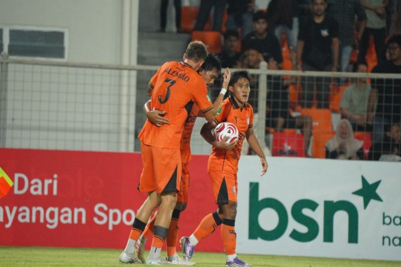 Persiraja Tumbang: 4 Kekalahan Beruntun di Pegadaian Championship