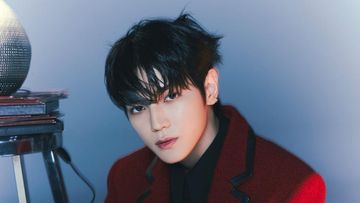 Taeyong NCT Jelajahi Jakarta, Nongkrong di JPO dan Warung Kerek