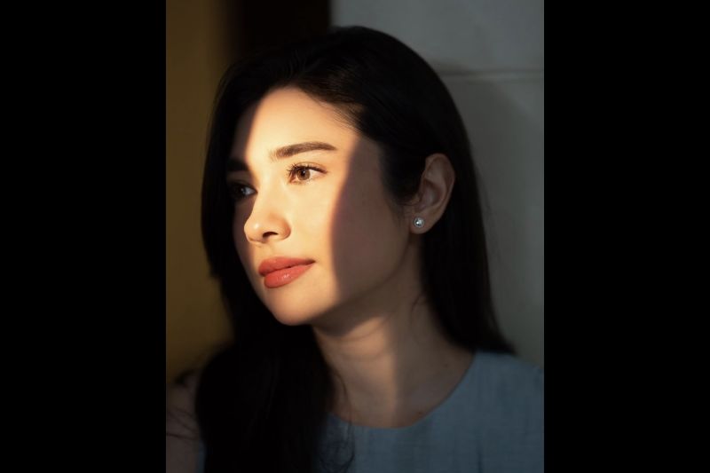 Resmi Dicari: Profil Amanda Rigby Calon Istri Andre Taulany