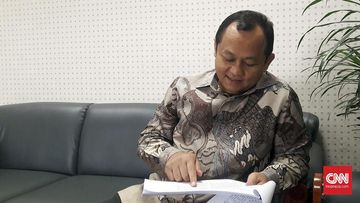 Menperin Sarmuji Peringatkan Ancaman Impor yang Tekan Industri RI